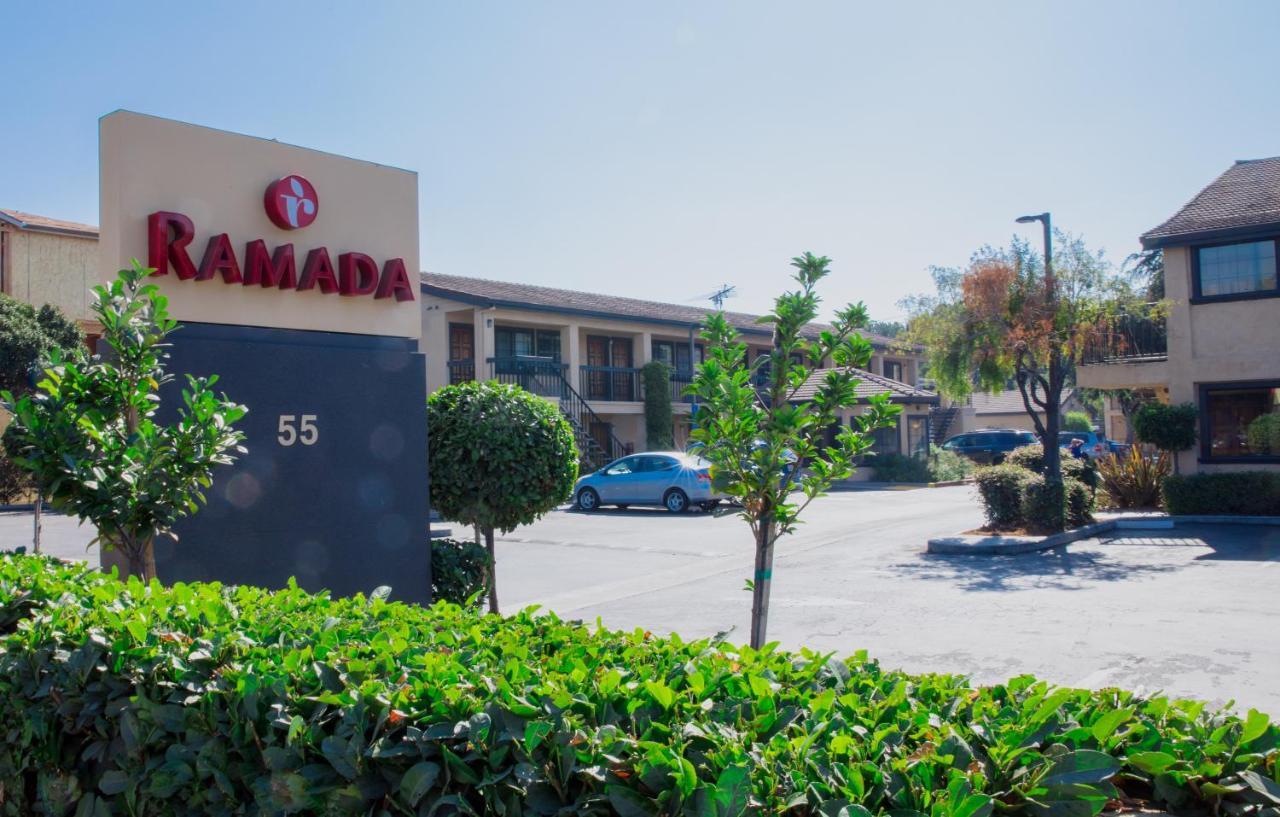 Ramada By Wyndham Mountain View Hotell Eksteriør bilde