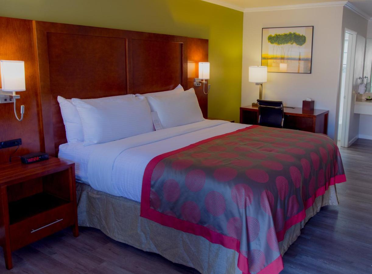 Ramada By Wyndham Mountain View Hotell Eksteriør bilde