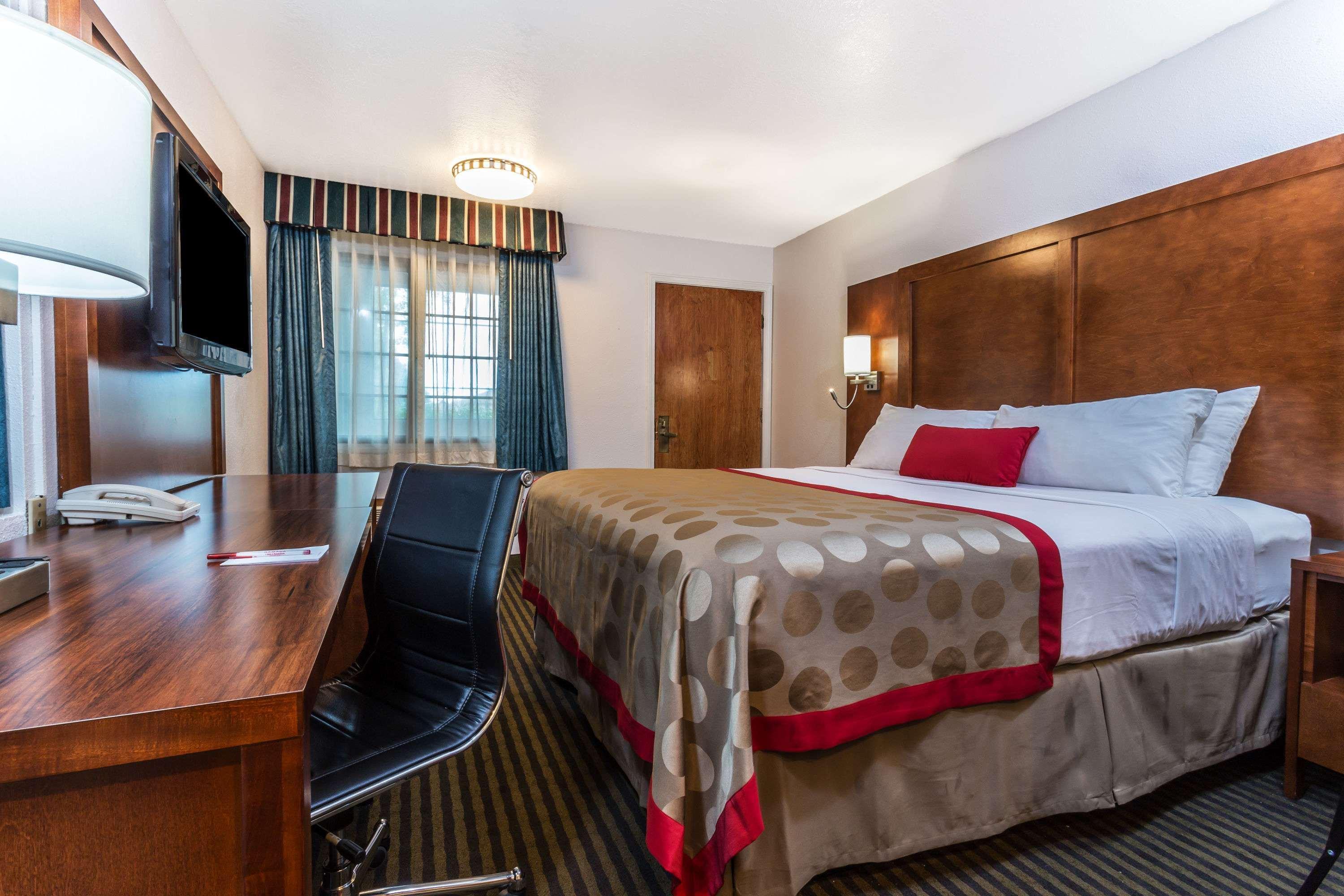 Ramada By Wyndham Mountain View Hotell Eksteriør bilde