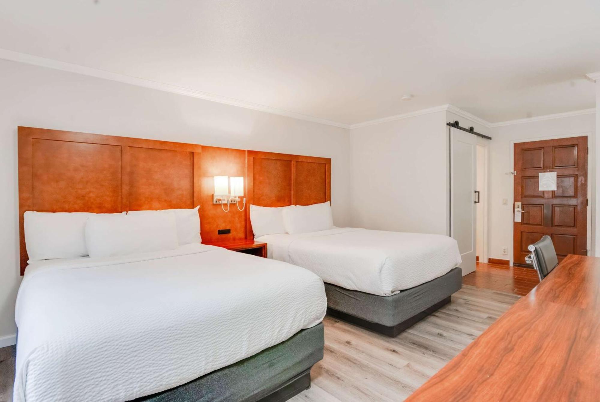Ramada By Wyndham Mountain View Hotell Eksteriør bilde